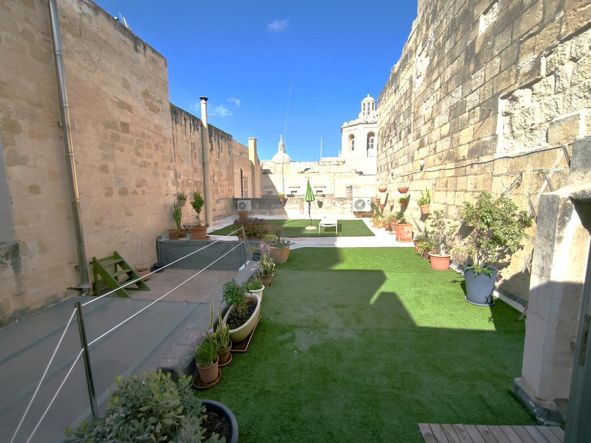 Stunning Valletta 3 Bedroom Town House Buitenkant foto