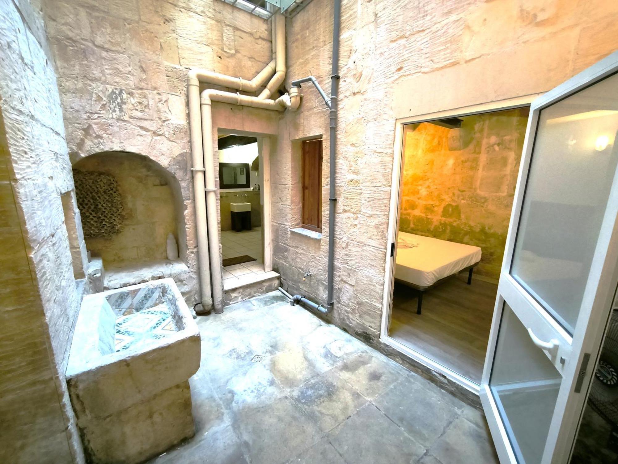 Stunning Valletta 3 Bedroom Town House Buitenkant foto